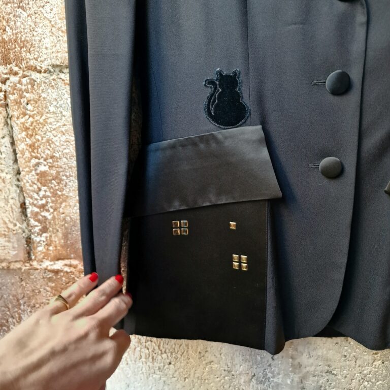 Vintage rare jacket by Moschino - immagine 6