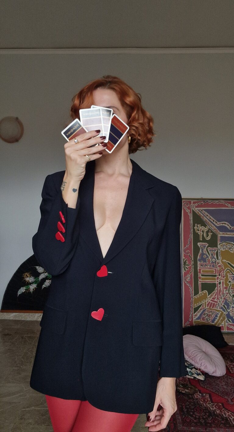 Moschino Couture Repetita Juvant vintage 1989 Ace of heart jacket - immagine 4