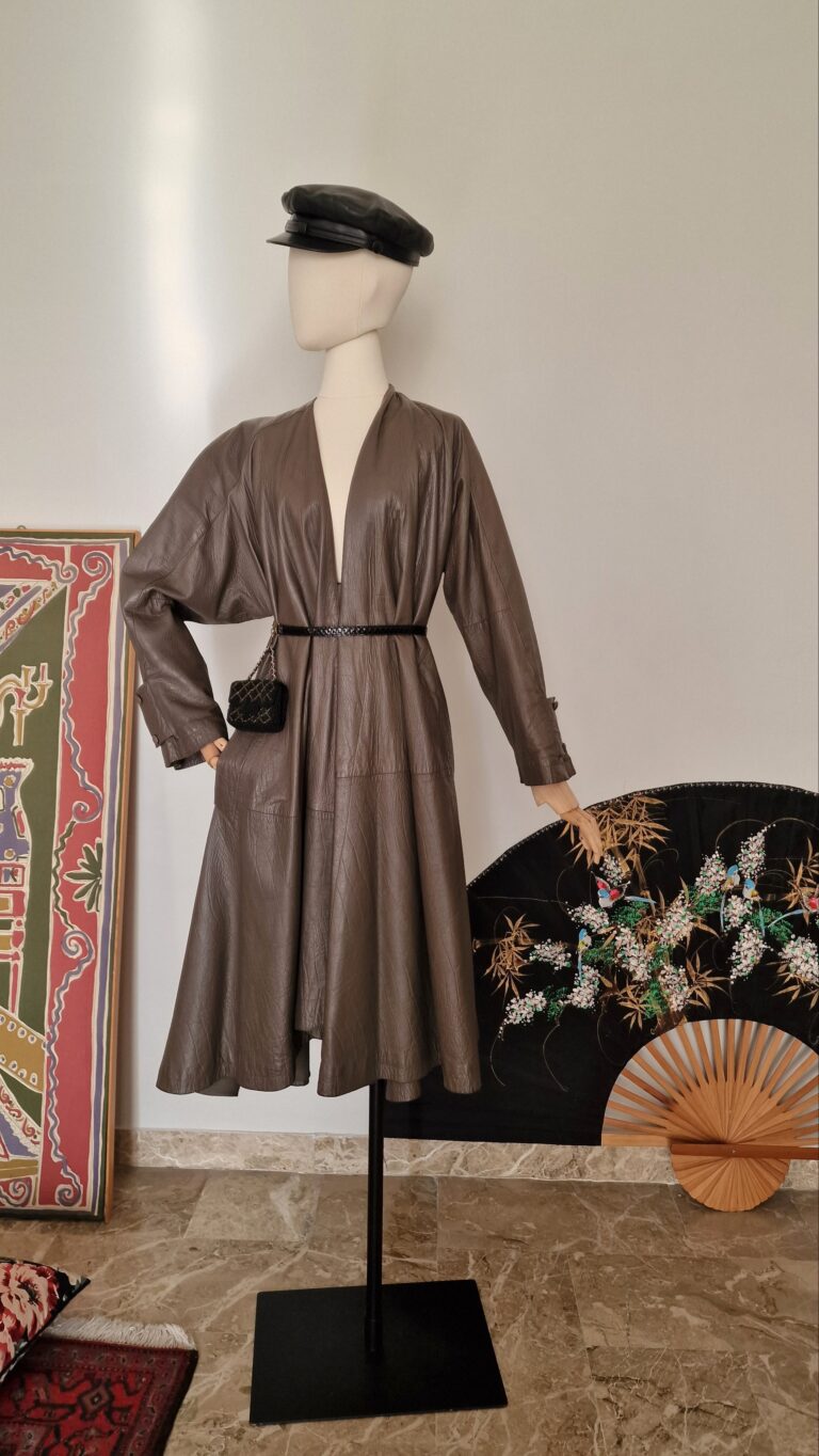 Vintage d'archivio leather coat by Complice designer by Gianni Versace - immagine 12