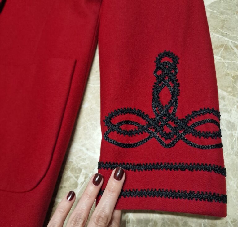 Giacca vintage by Byblos in Pura lana - immagine 8