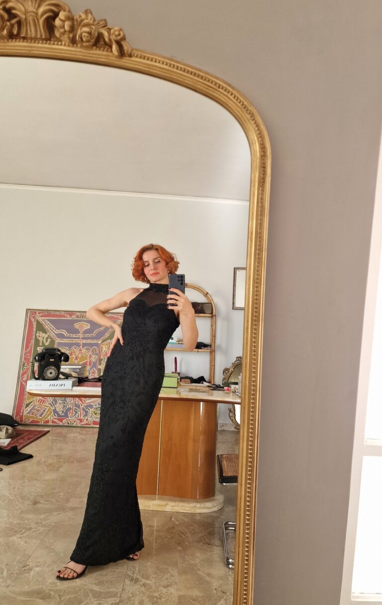 Abito vintage Sartoriale lungo in Seta perline ricamate