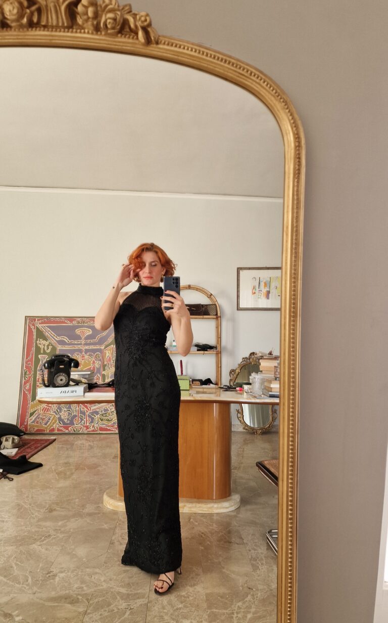 Abito vintage Sartoriale lungo in Seta perline ricamate - immagine 2