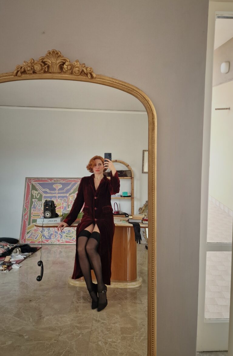 Cappotto in Velluto di seta burgundy by Blunauta - immagine 10