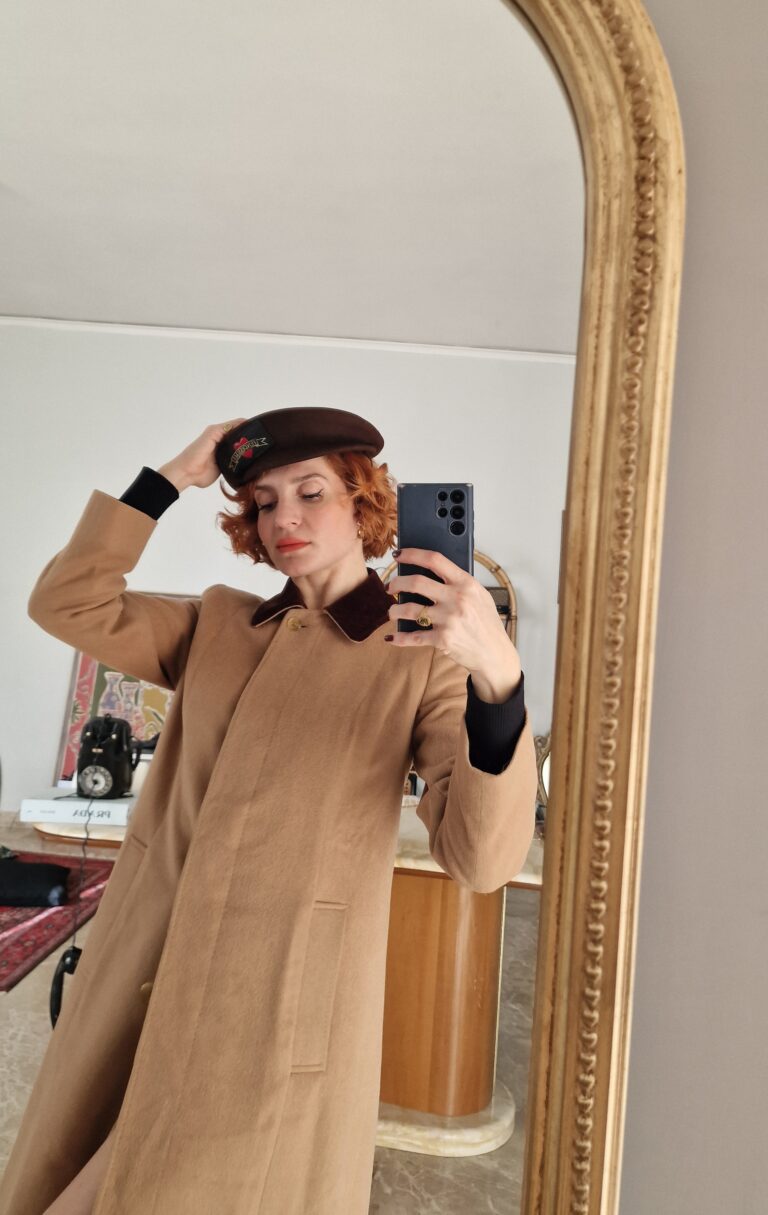 Cappotto vintage by Burberry's in Puro Cashmere cammello - immagine 6