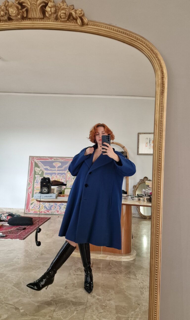 Moschino vintage blu coat in lana & Cashmere - immagine 13