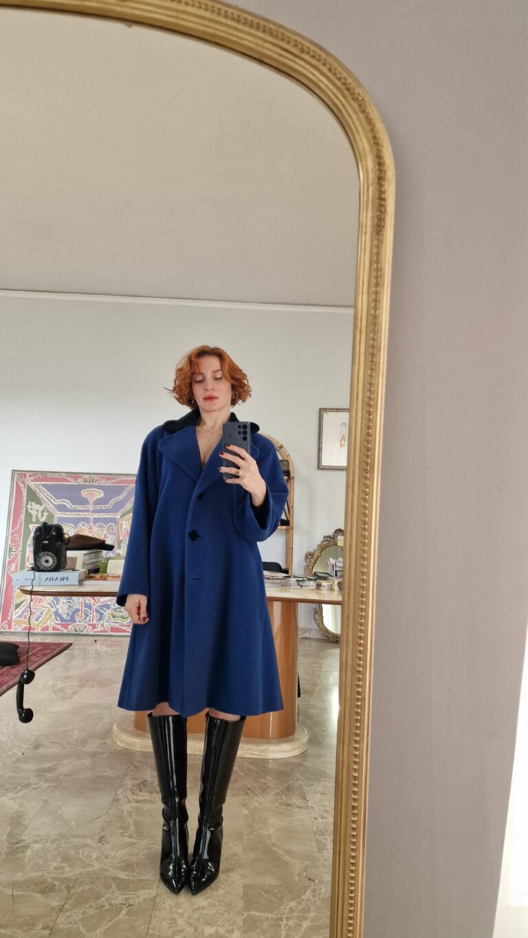 Moschino vintage blu coat in lana & Cashmere - immagine 15