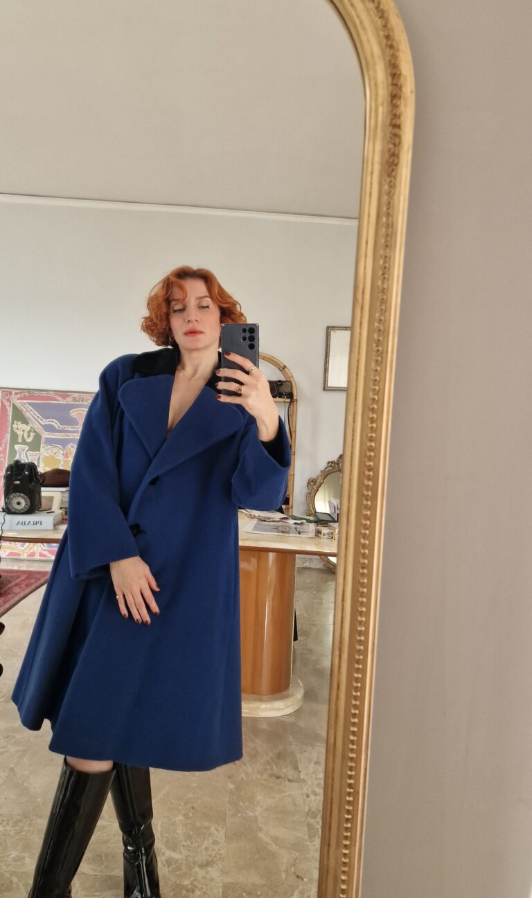 Moschino vintage blu coat in lana & Cashmere - immagine 11