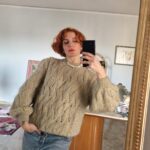 Maglione handamade lana traforata cielo e Light Yellow