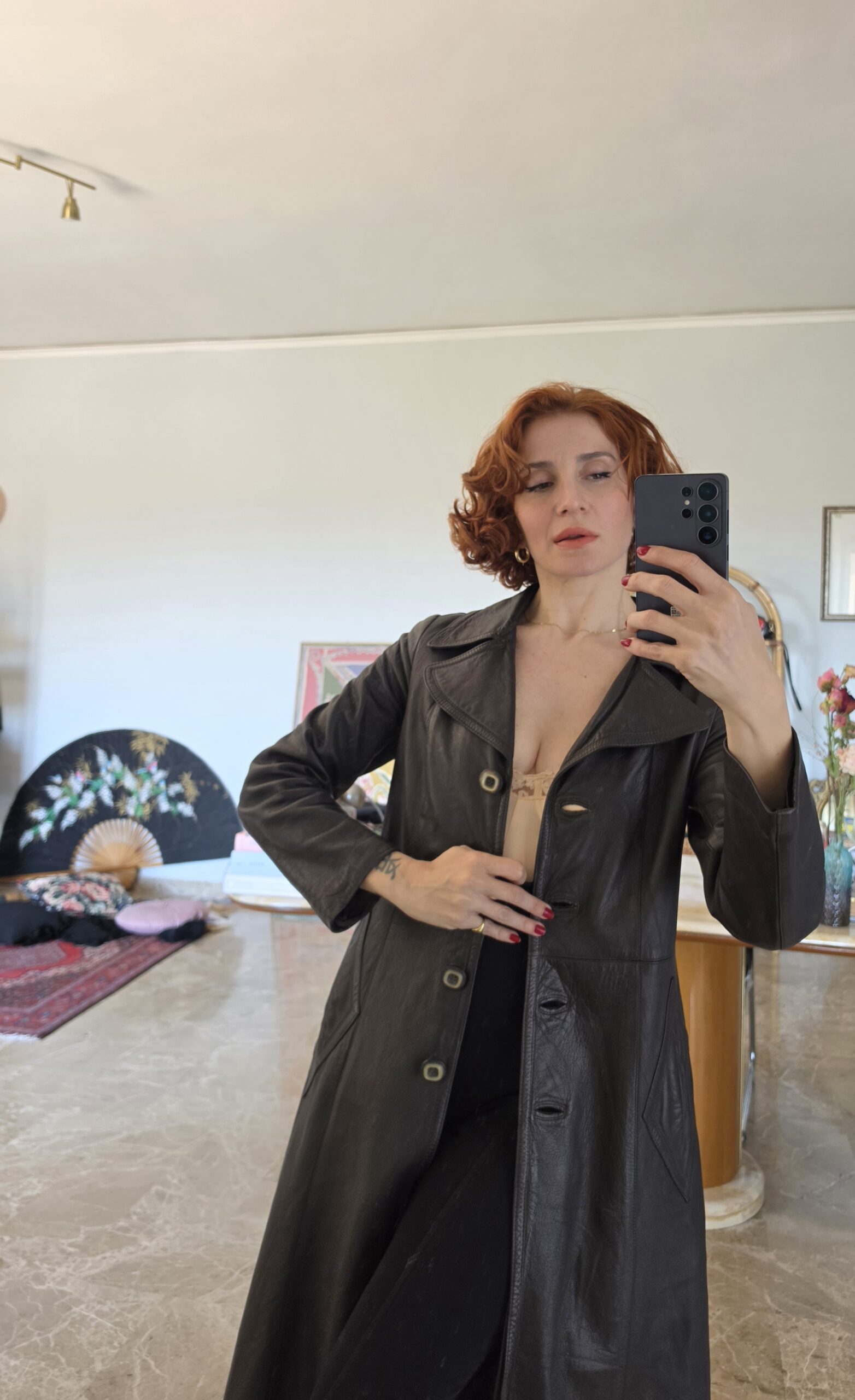 Trench coat vintage artigianale in vera pelle testa di moro tg40/42 - immagine 3
