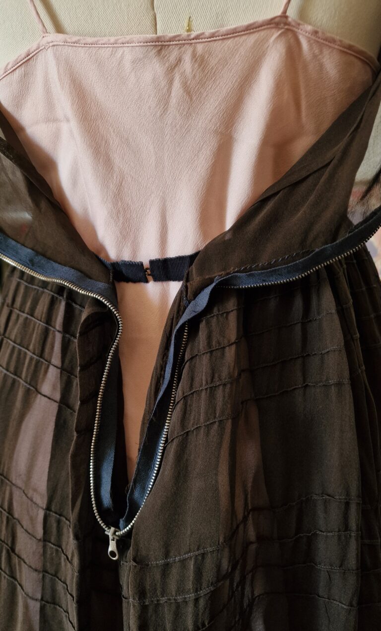 Autentico abito vintage anni 50 in Organza di seta chocolate - immagine 16