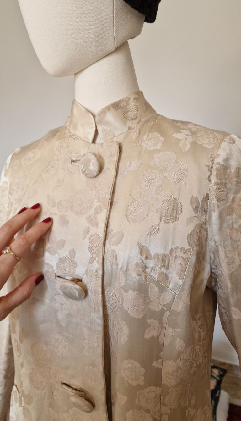 Capospalla vintage/antico in cotone di raso broccato champagne - immagine 10