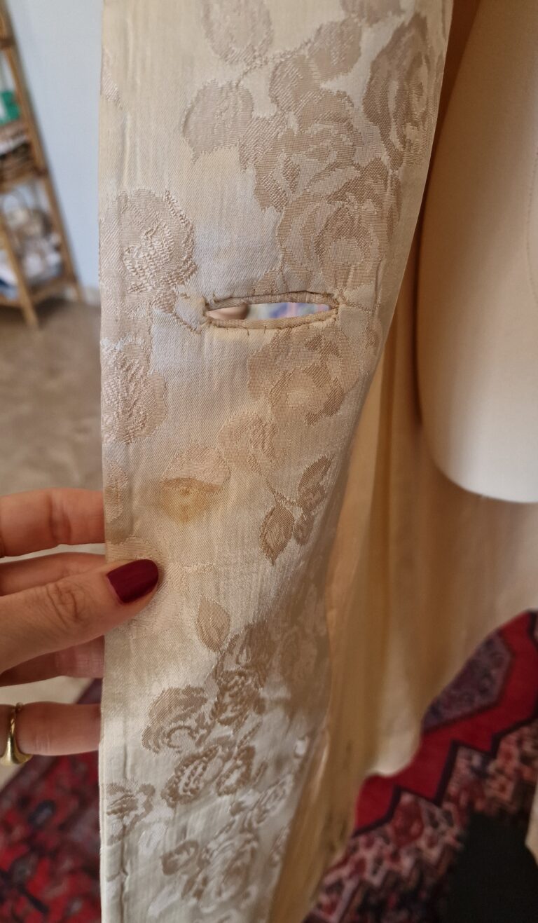 Capospalla vintage/antico in cotone di raso broccato champagne - immagine 15