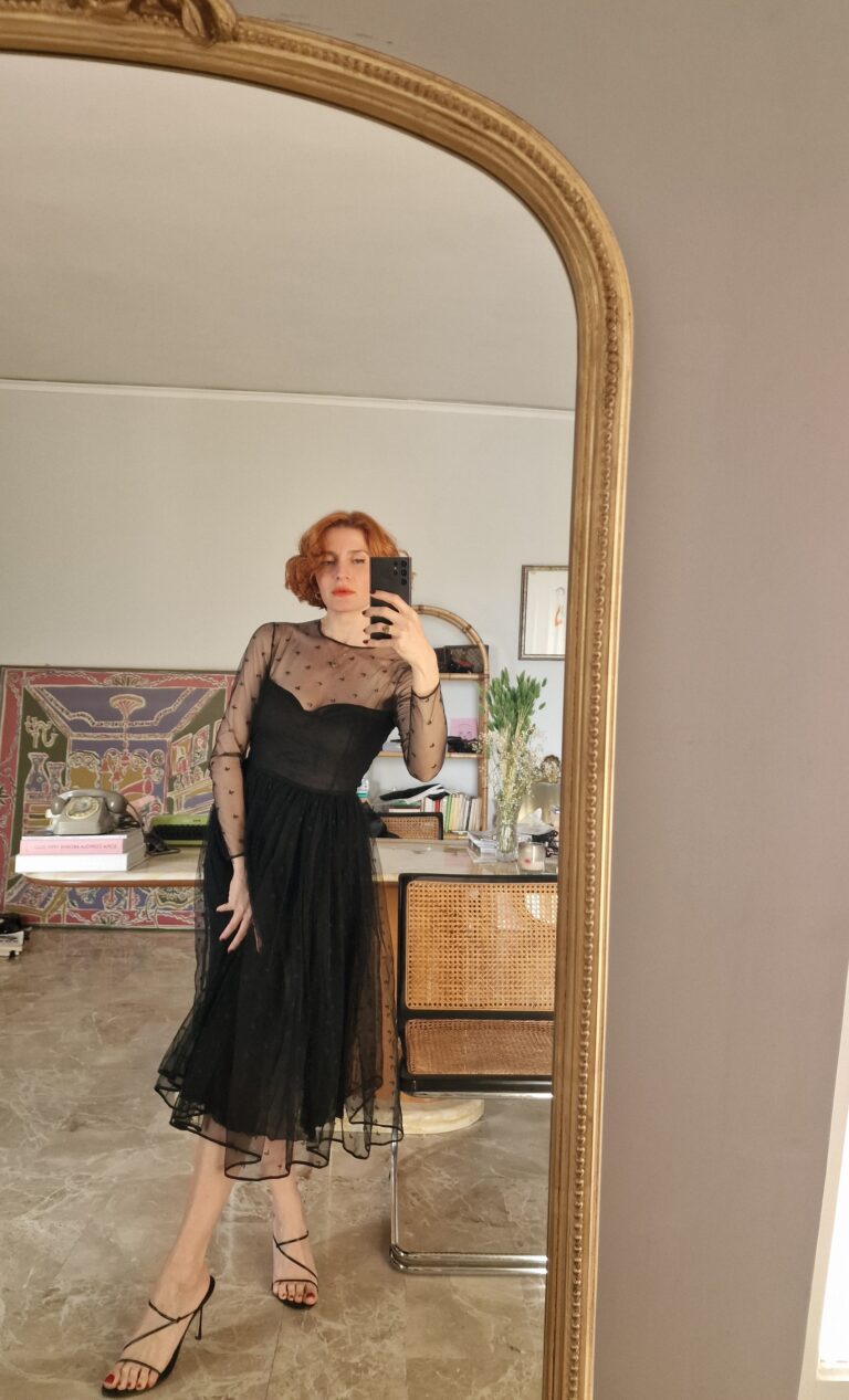 Abito vintage Sartoriale in tulle nero e gerogette di Seta tg 38 - immagine 6
