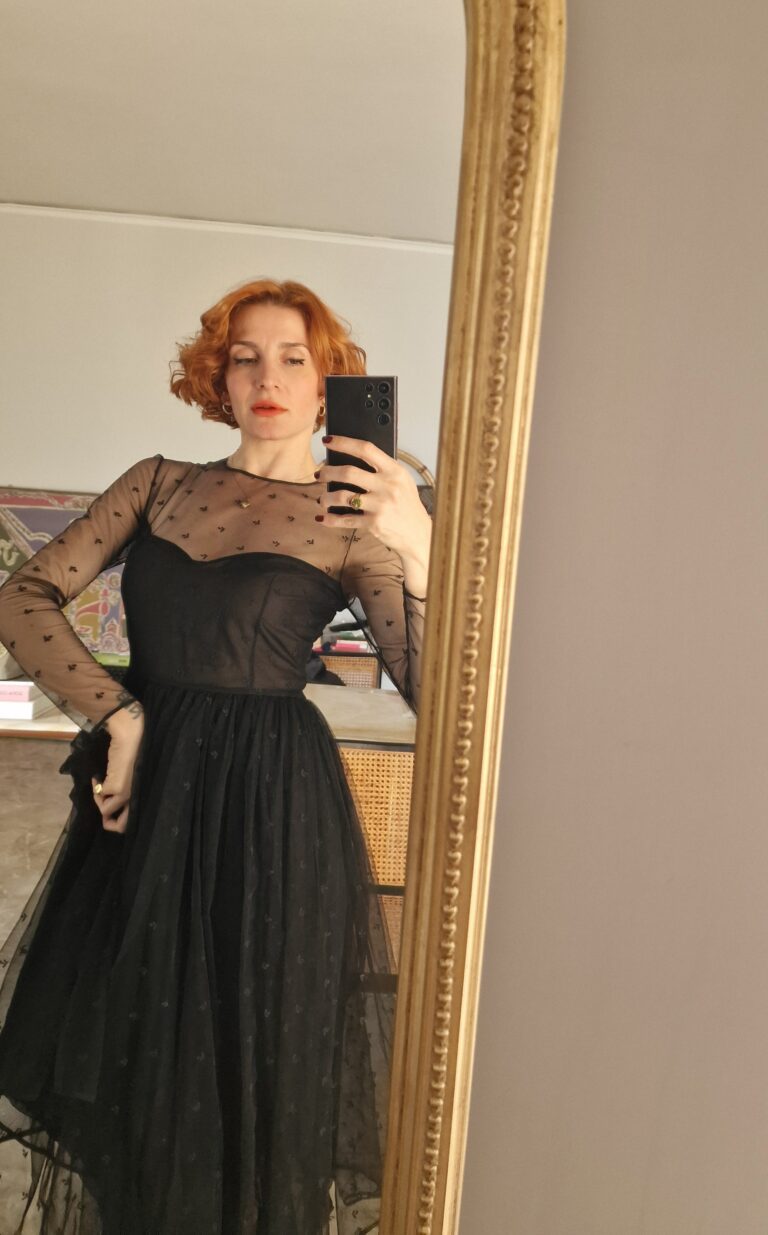 Abito vintage Sartoriale in tulle nero e gerogette di Seta tg 38 - immagine 8