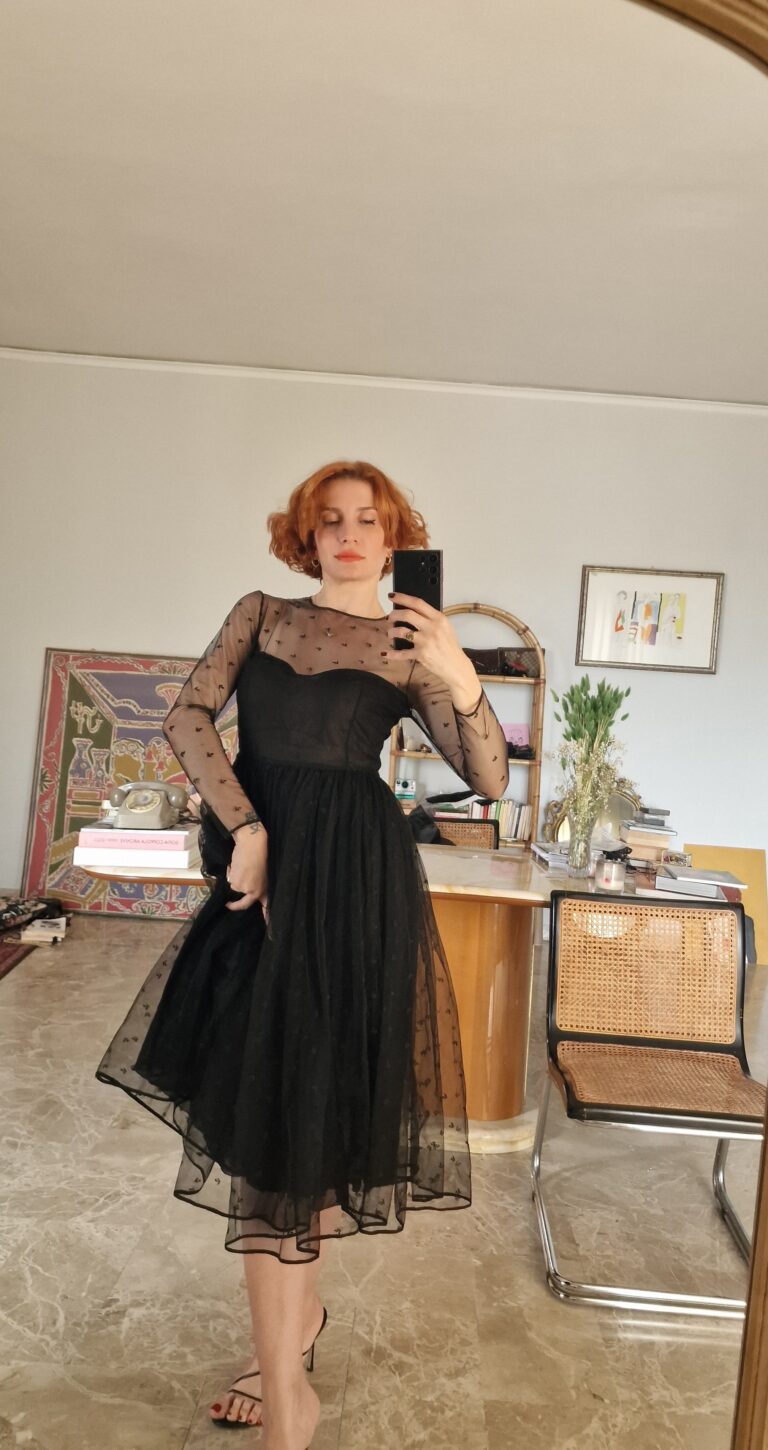 Abito vintage Sartoriale in tulle nero e gerogette di Seta tg 38 - immagine 12