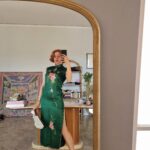 Autentico abito Qipao verde in Pura Seta ricamato a mano.