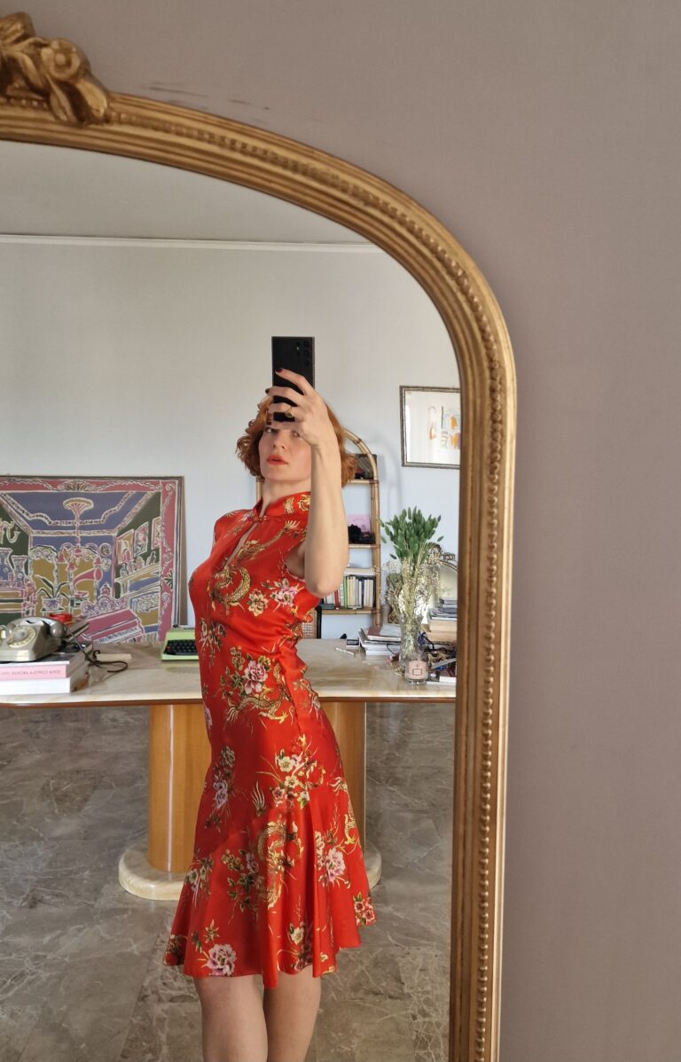 Abito Orientale in 100% Seta rosso corallo con fiori e dragoni tg 40/42 - immagine 5