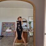 Autentico abito Qipao nero in Pura Seta ricamato a mano, nuovo.