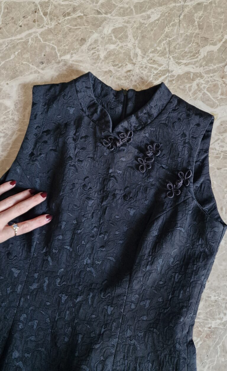Abito Qipao nero in cotone damascato - immagine 8