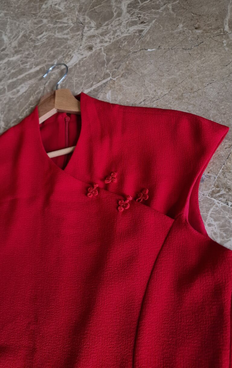 Abito Orientale rosso in crépe - immagine 10