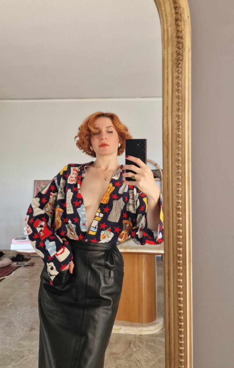 Camicia vintage By Moschino anni 90 " No Racism" - immagine 3