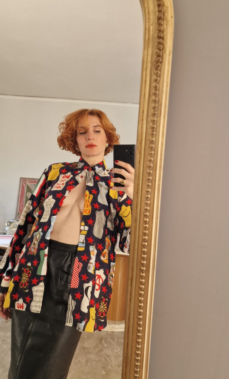 Camicia vintage By Moschino anni 90 " No Racism" - immagine 7