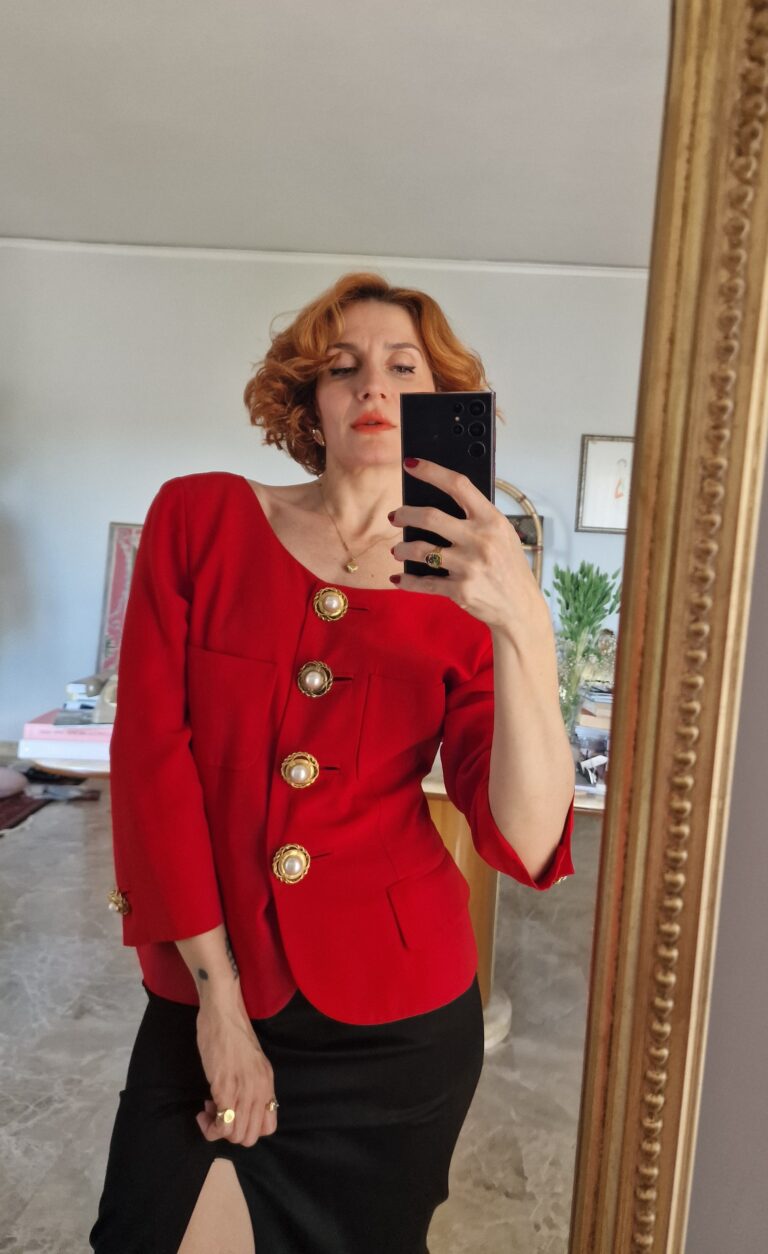 Moschino Couture vintage Red jacket bottoni gioiello - immagine 3
