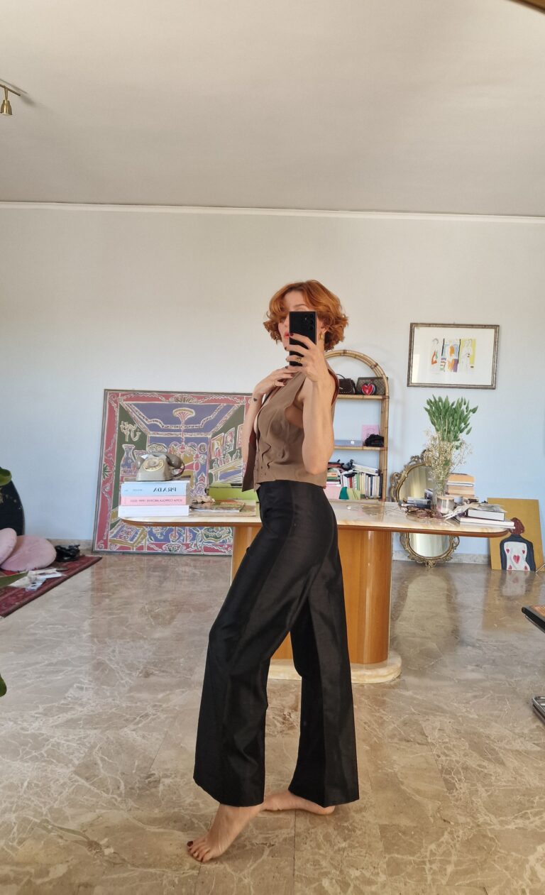 Pantaloni neri in shantung di seta foderati tg 38/40 - immagine 4