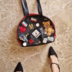 Borsa  Moschino vintage 1993 da collezione con patch