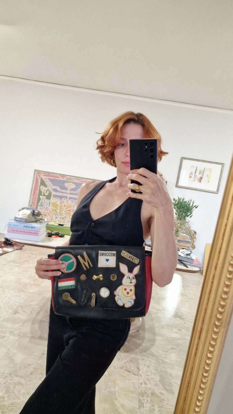 Clutch Moschino vintage 1993 d'archivio - immagine 11