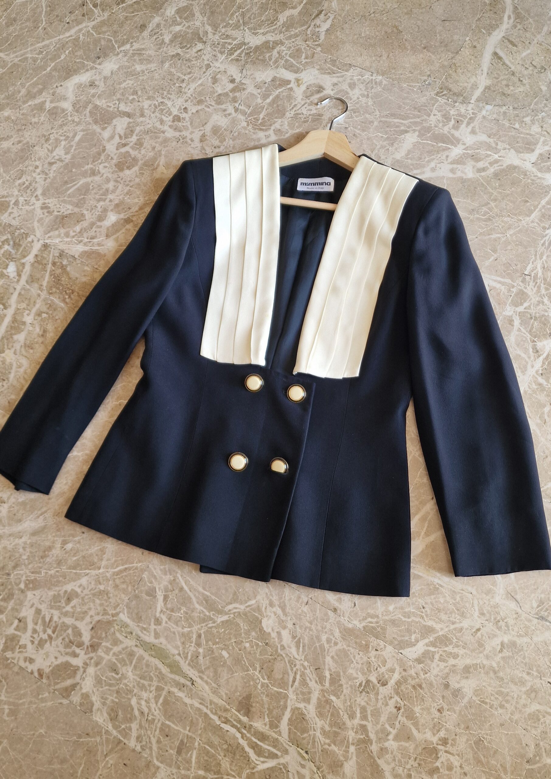 Giacca Capolavoro vintage con profondo scollo e colletto plissé - immagine 9