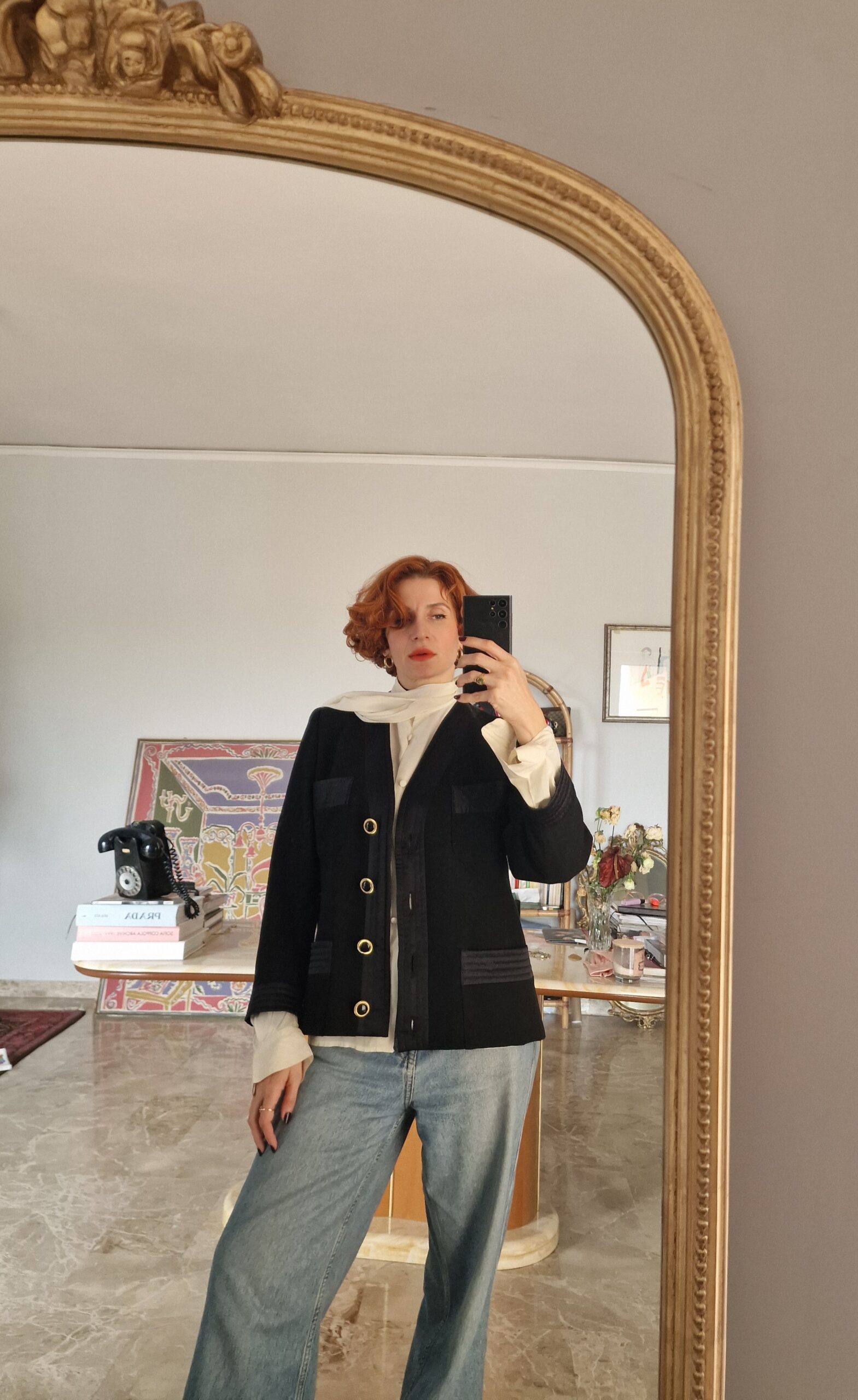 Giacca vintage in lana nera e raso by Valentino - immagine 5