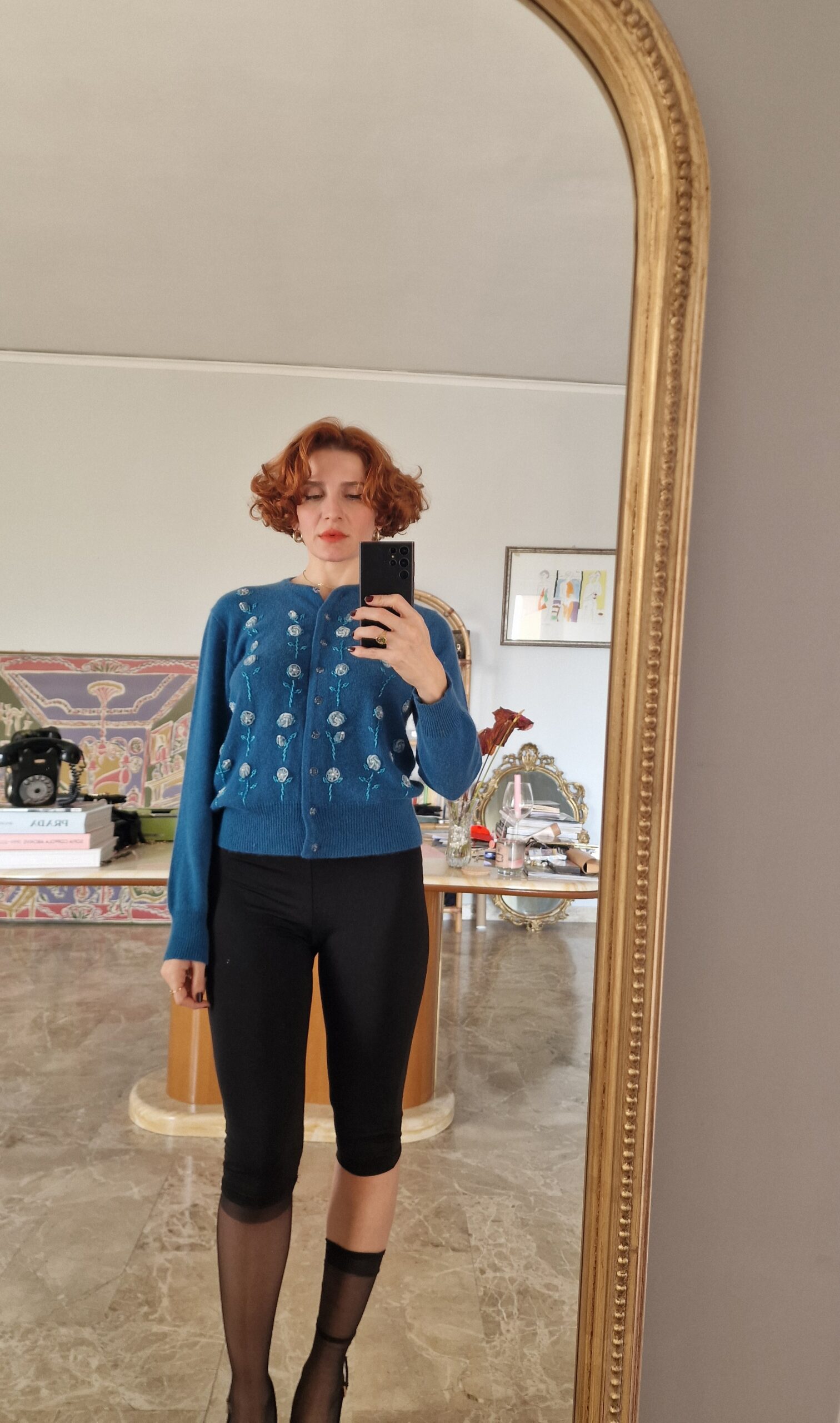 Cardigan cimelio Sartoriale color ottanio 100% Lana ricamata a mano - immagine 2