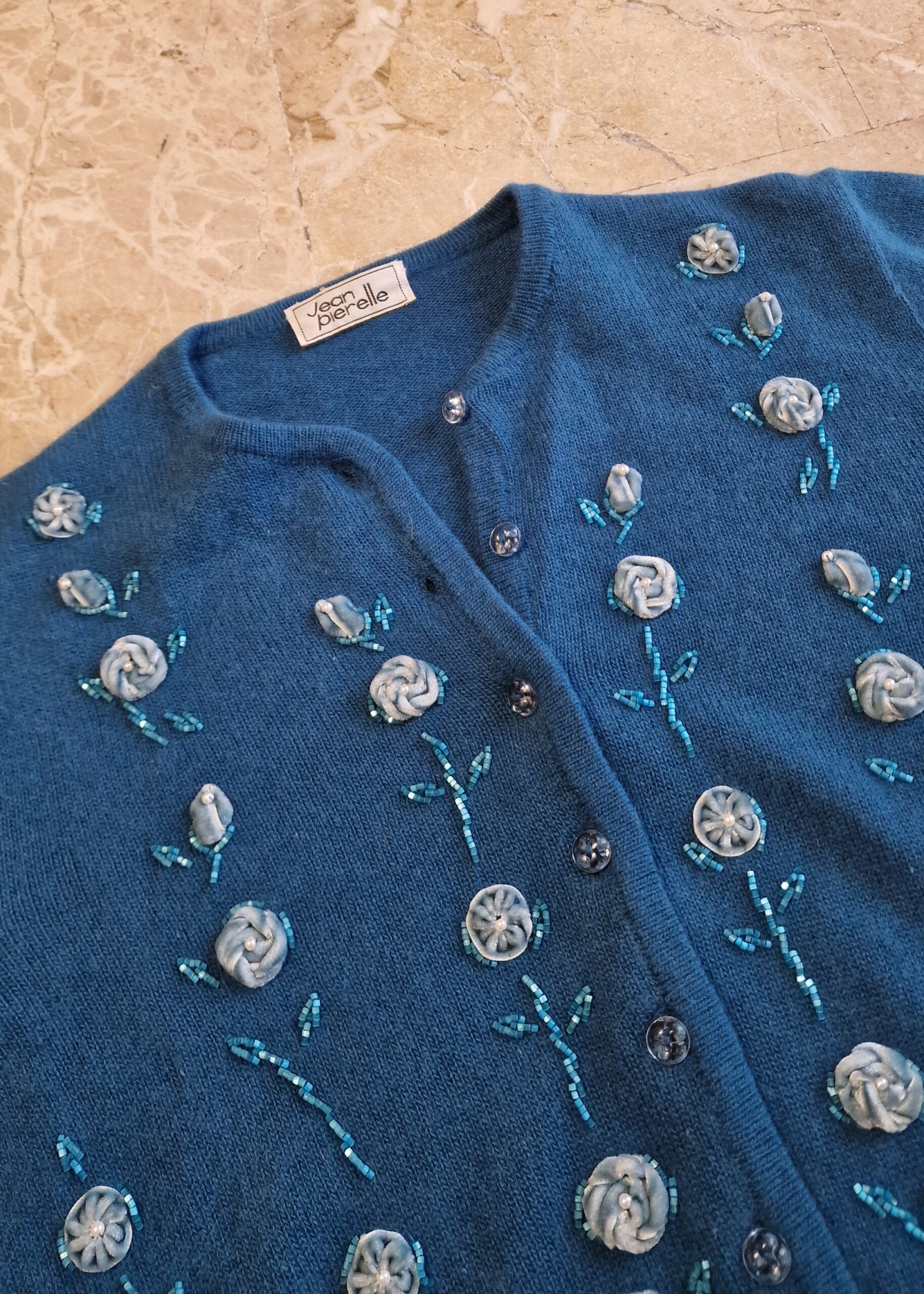 Cardigan cimelio Sartoriale color ottanio 100% Lana ricamata a mano - immagine 8