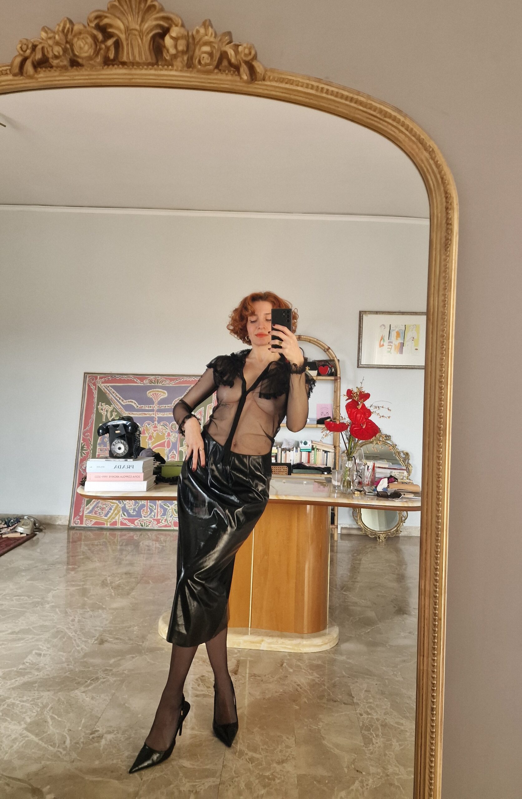 Gonna sartoriale in vinile nero tg 42 - immagine 3