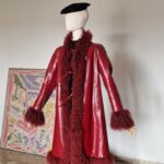 Capospalla in pelle rosso ciliegia /burgundy con pelliccia di Mongolia, vintage ma nuovo tg 40/42