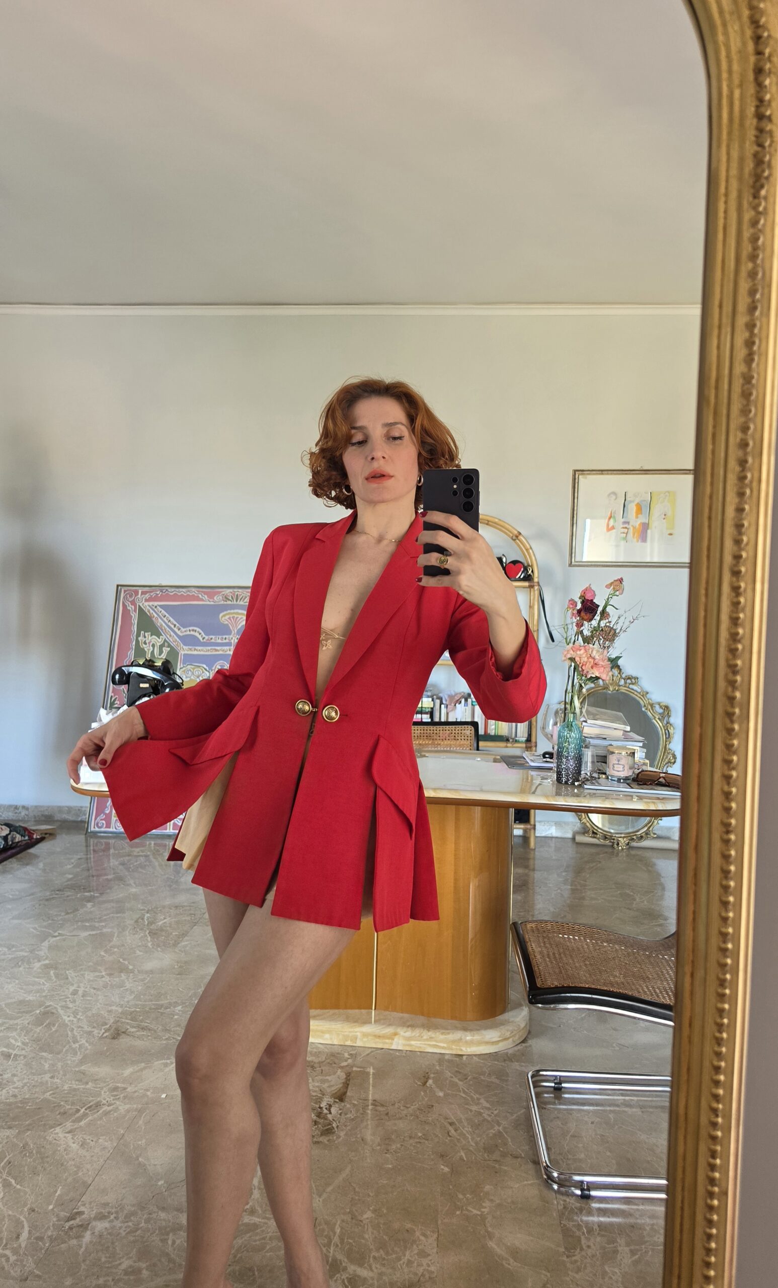 Giacca Moschino vintage rossa anni 90 con spacchi - immagine 4