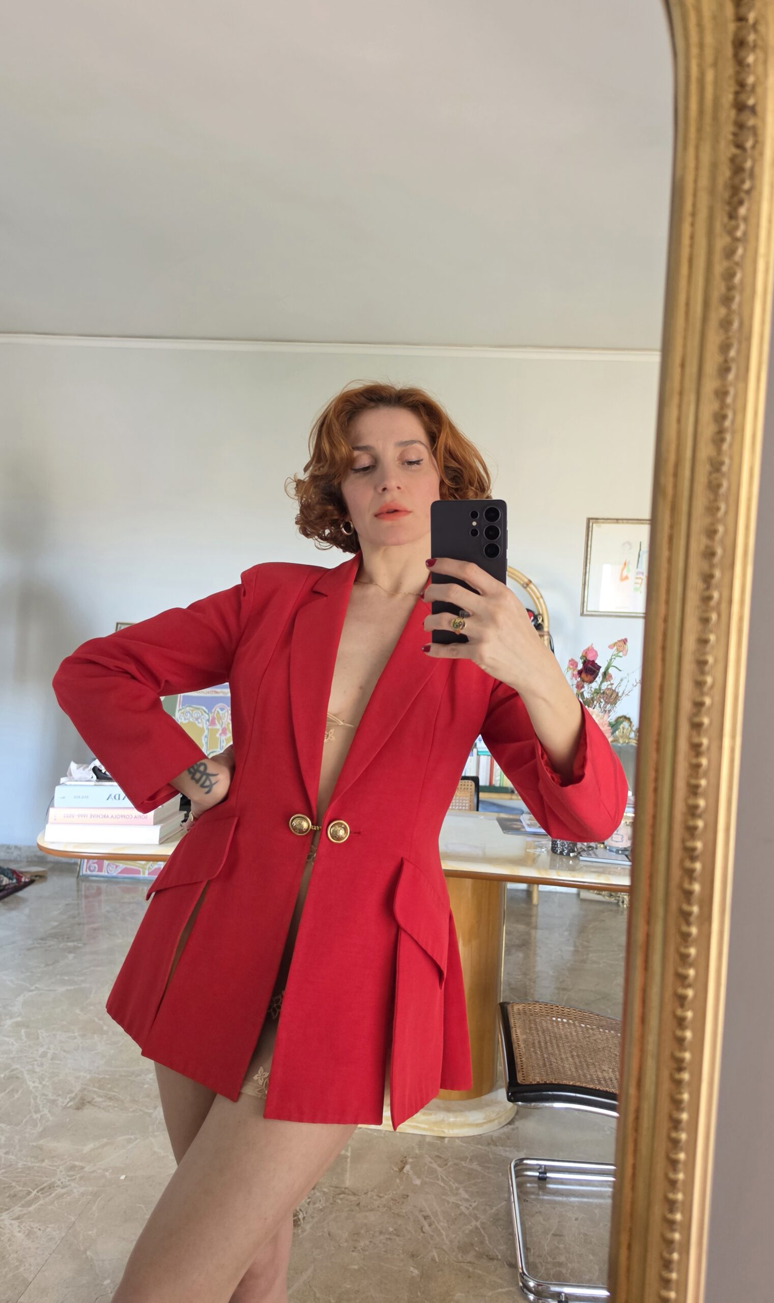 Giacca Moschino vintage rossa anni 90 con spacchi - immagine 14