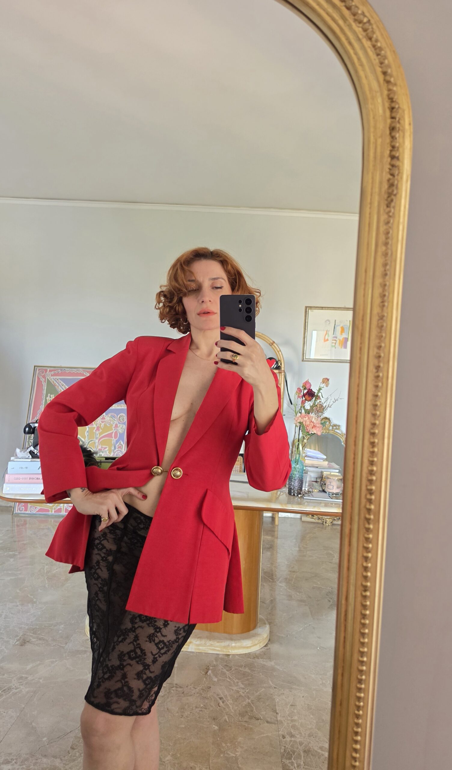 Giacca Moschino vintage rossa anni 90 con spacchi - immagine 7