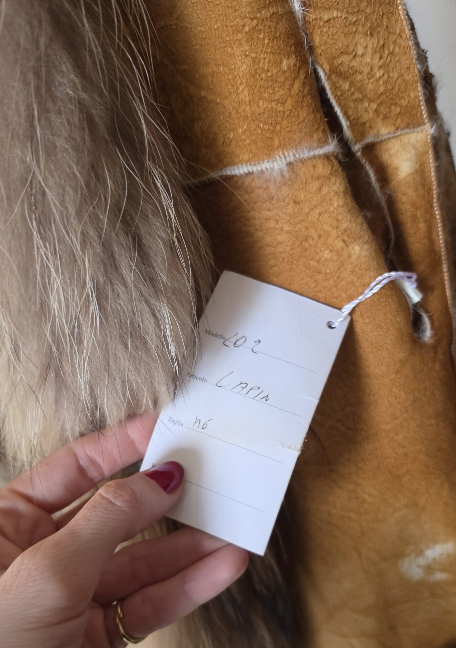 Capospalla vintage ma nuovo in vera pelle e pelliccia di Lapin e volpe tg 40 - immagine 13