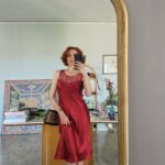 Abito in Pura Seta rosso rubini con fiori ricamati tg 38/40