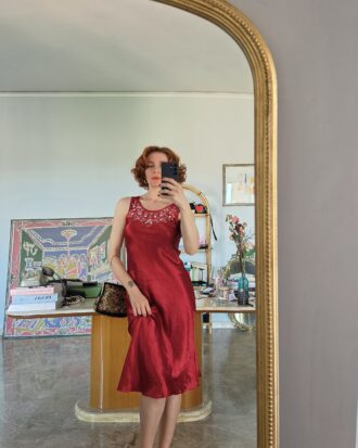 Abito in Pura Seta rosso rubini con fiori ricamati tg 38/40