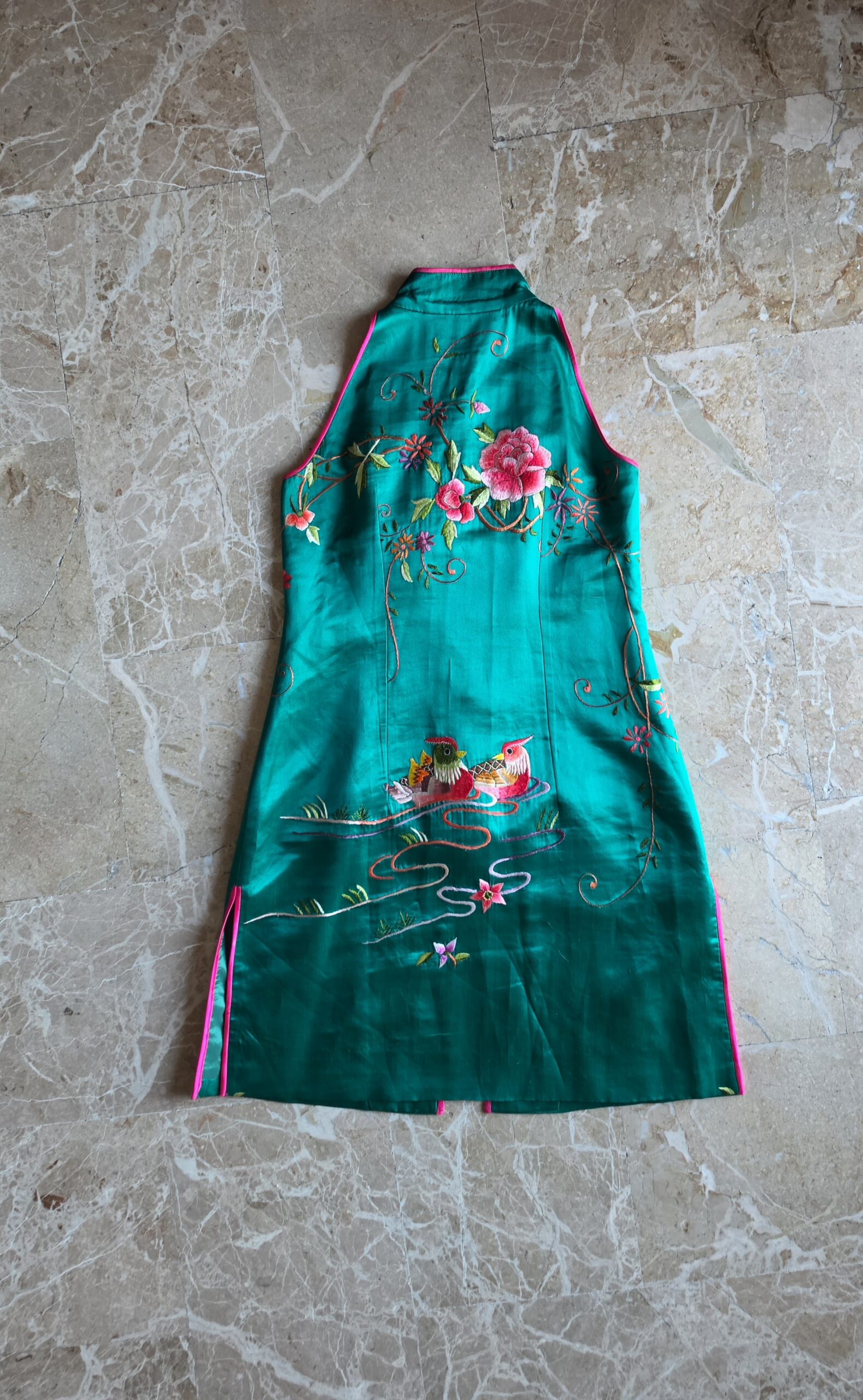 Abito Qipao verde smeraldo con ricami in misto Seta tg 40/42 - immagine 9
