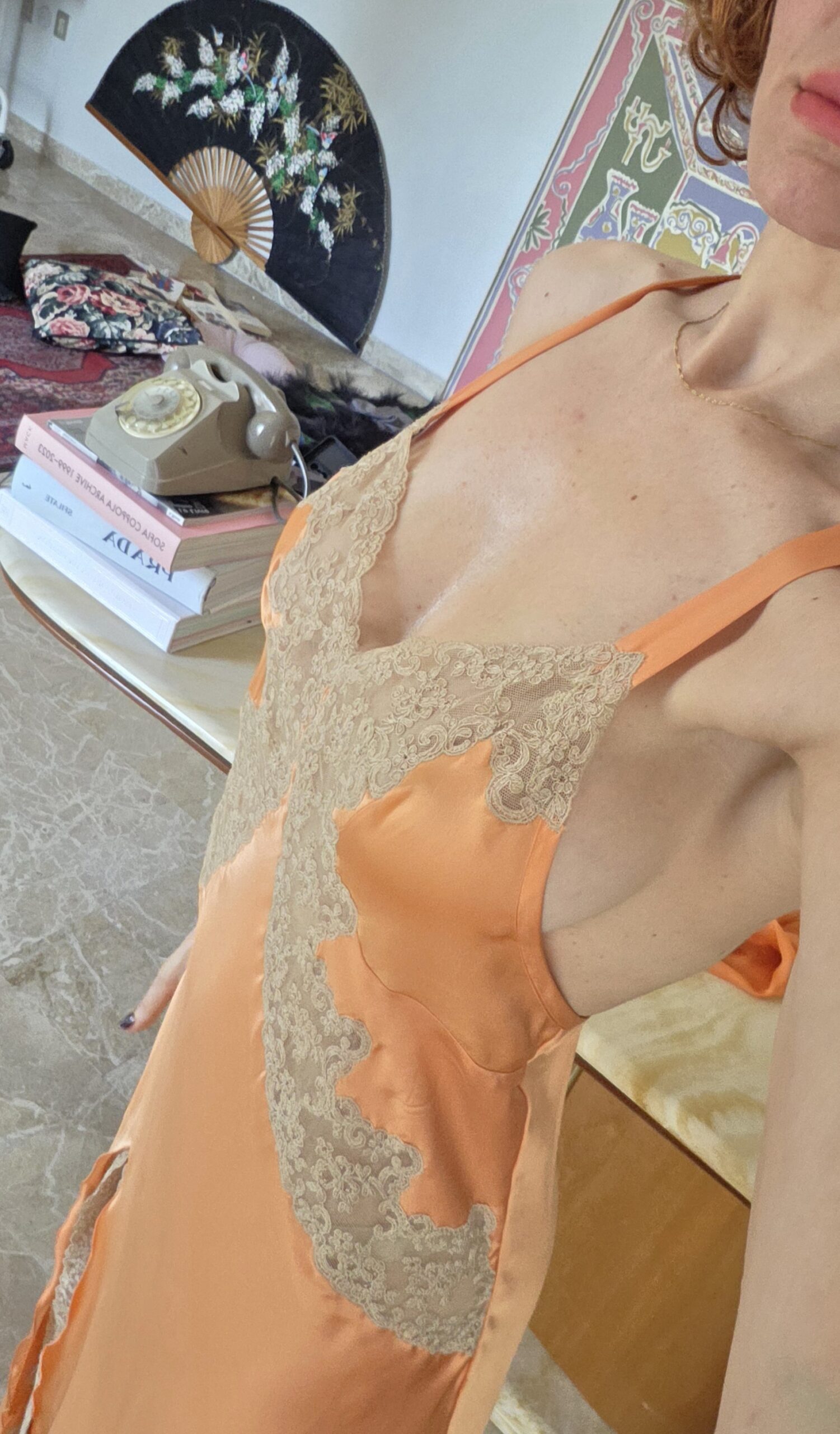 Capolavoro Abito lungo vintage Sartoriale in Pura Seta albicocca e pizzo Chantilly francese tg 42 - immagine 4