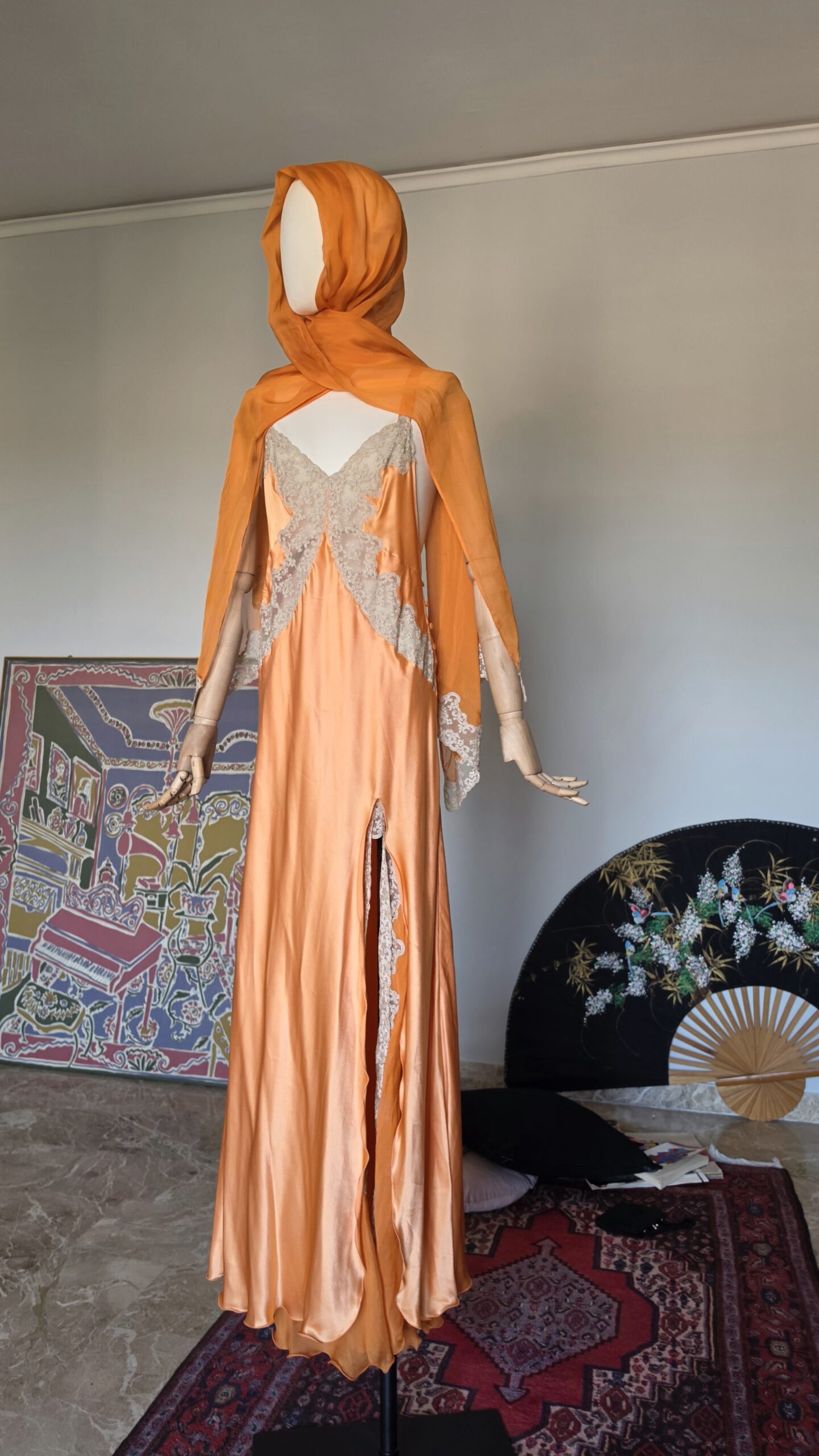 Capolavoro Abito lungo vintage Sartoriale in Pura Seta albicocca e pizzo Chantilly francese tg 42 - immagine 20