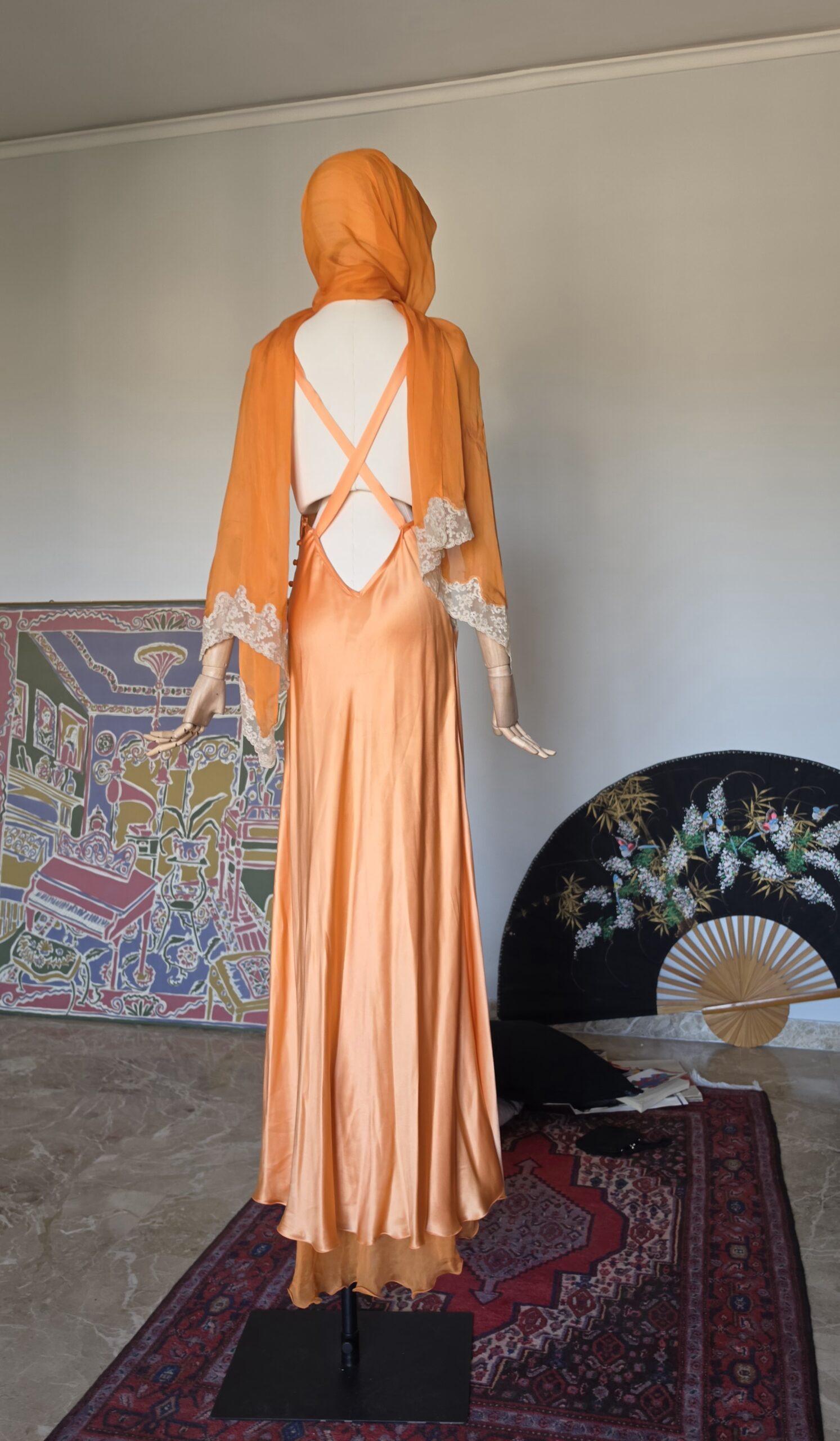 Capolavoro Abito lungo vintage Sartoriale in Pura Seta albicocca e pizzo Chantilly francese tg 42 - immagine 26