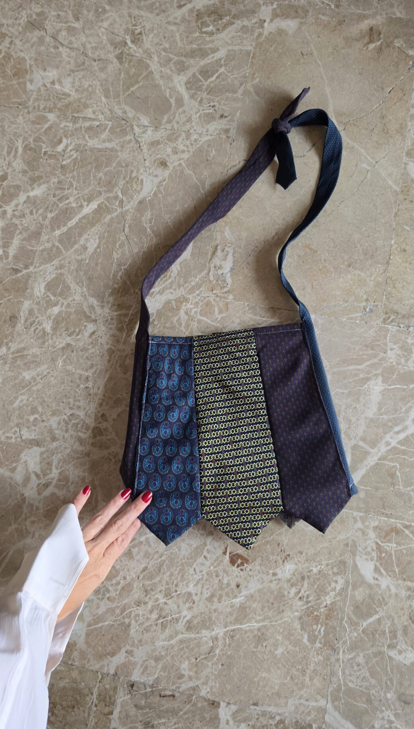 Borsa sartoriale con cravatte in Pura Seta - immagine 5