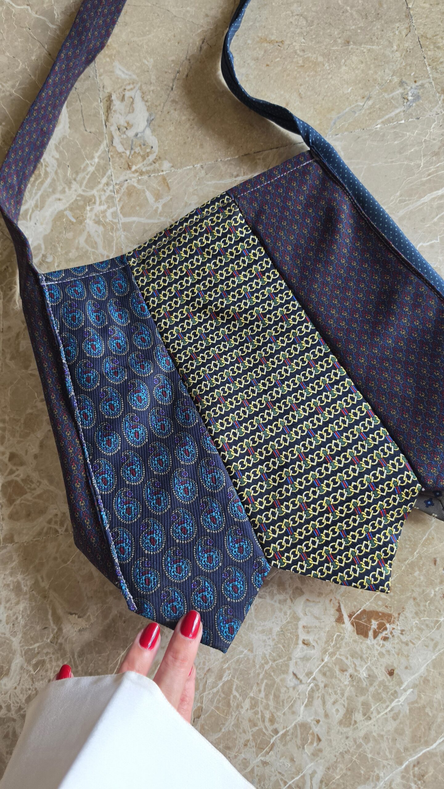 Borsa sartoriale con cravatte in Pura Seta - immagine 10