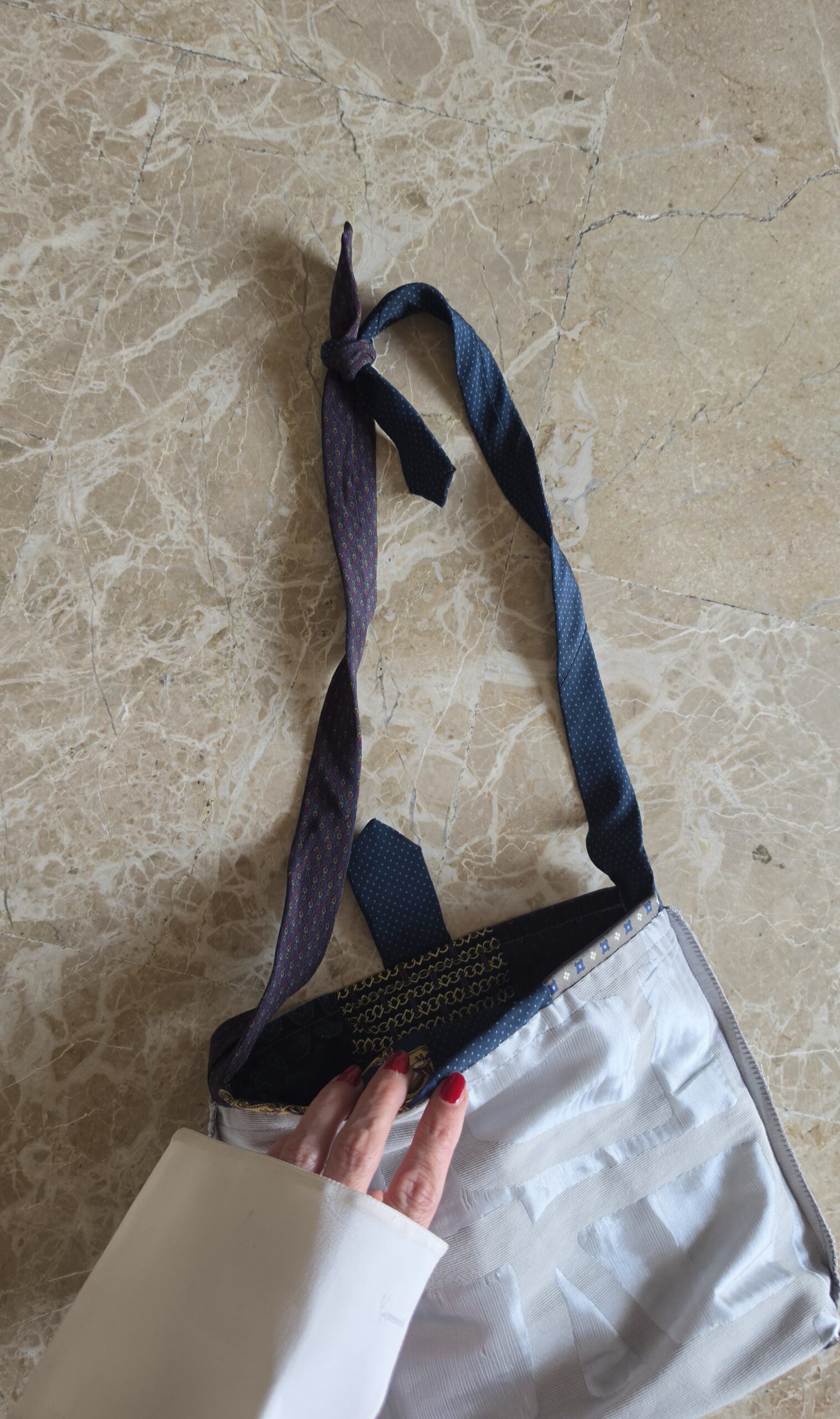 Borsa sartoriale con cravatte in Pura Seta - immagine 6