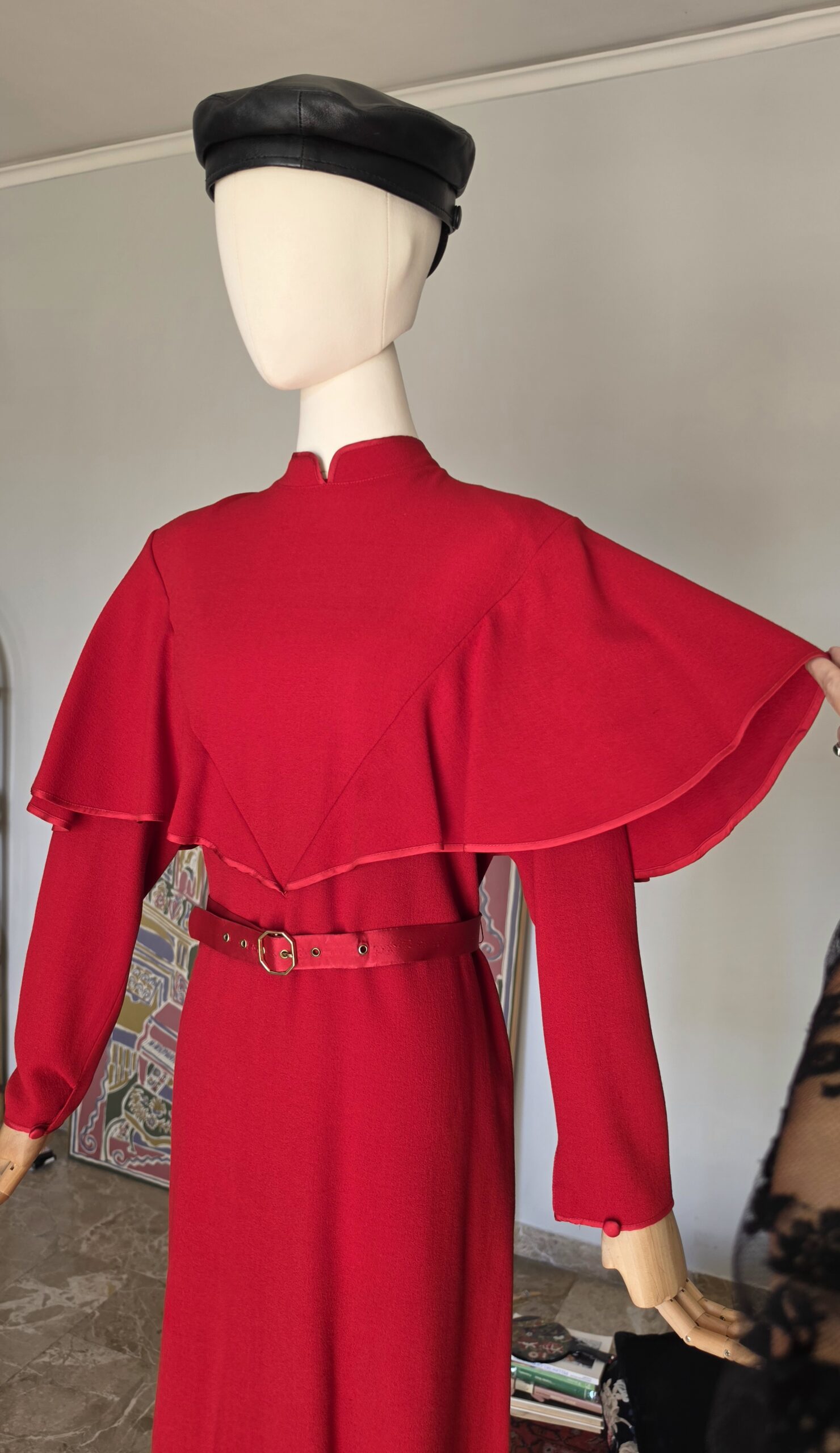 Cardinalizio Abito vintage d'archivio anni 70 by Pierre Cardin - immagine 6